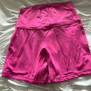 Lululemon 6 inch align short in Sonic pink 🌸🩷